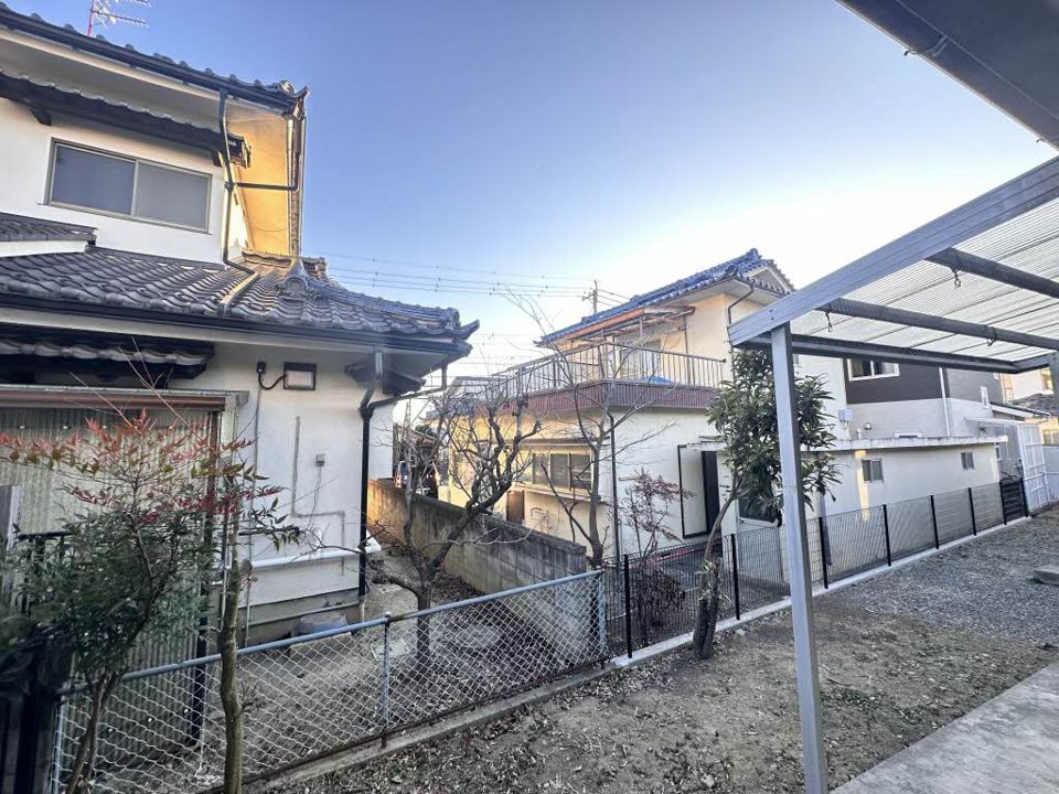 近くに施設あり