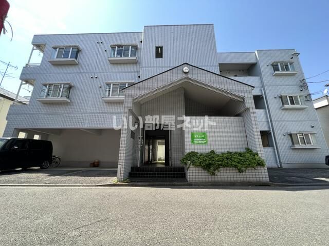 セフィーロの外観画像