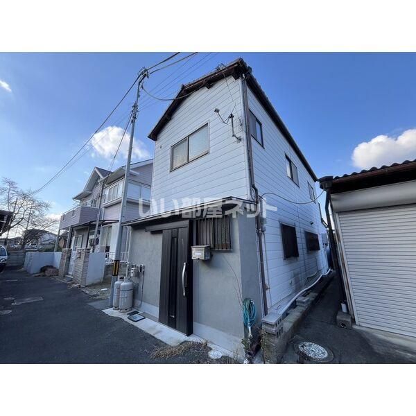 橿原市内膳町3丁目戸建の外観画像