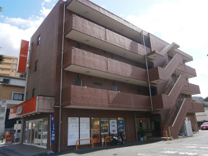 マンション多摩の外観画像