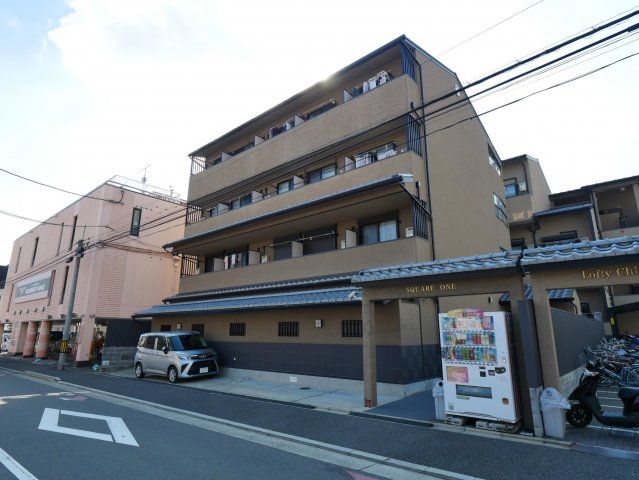 スクウェアワンの外観画像