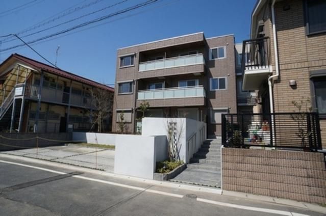 ヴィア コリーナの外観画像