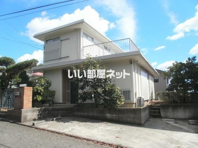 公園前貸家の外観画像