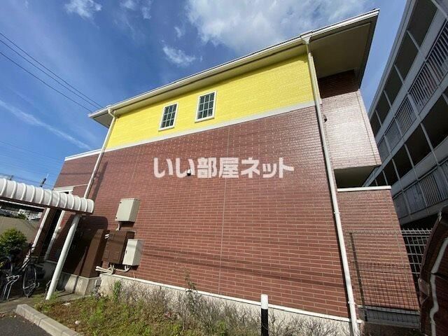 ペルルラヴィの外観画像