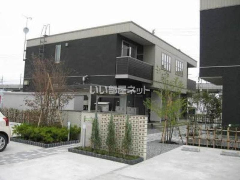 シャーメゾン新青森Aの外観画像