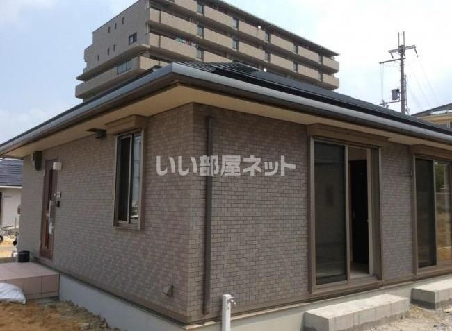 松ヶ丘中町戸建貸家の外観画像