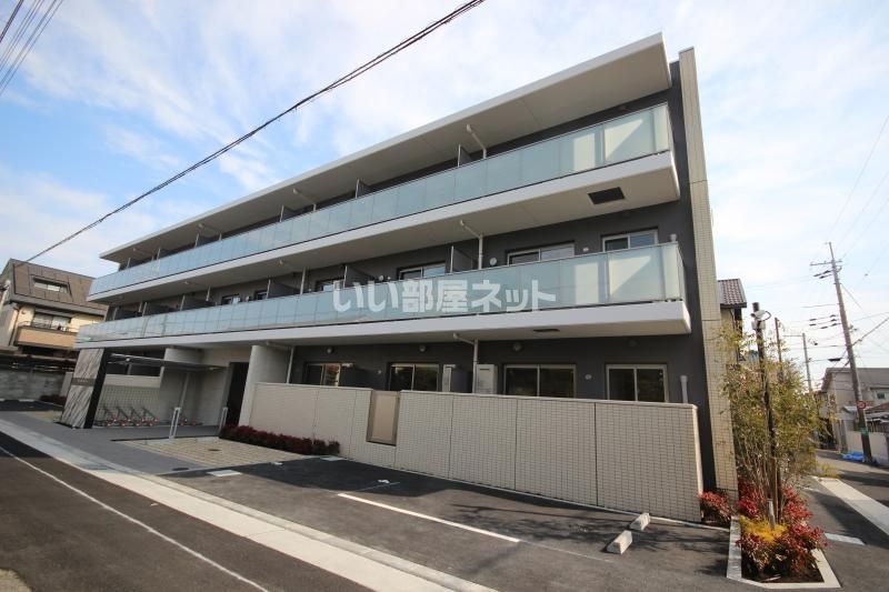 エストラーダ・ブランカ下中条の外観画像