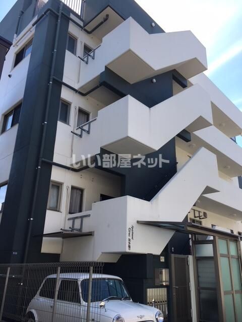 Grus活水通りの外観画像