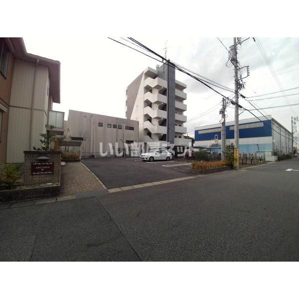 近くに施設あり