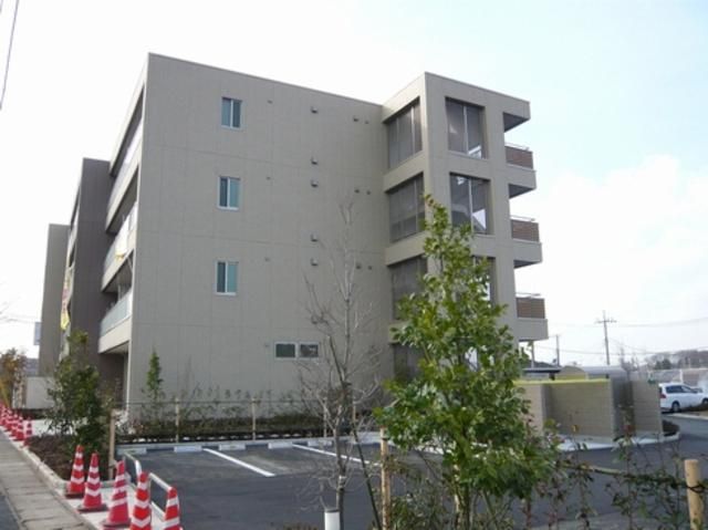 クレストコートの外観画像