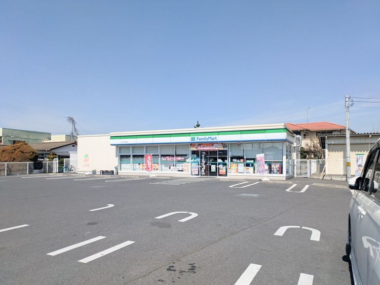 近くに施設あり