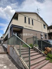 新ハイツウグイス B棟の外観画像