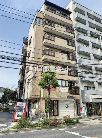 アール・エイ・ビルの外観画像