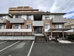 フローラ B棟の外観画像