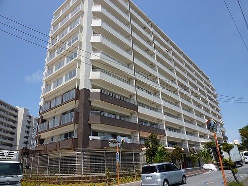Fステージ小禄宮城参番館の外観画像