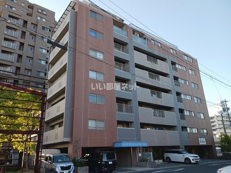 知多半田駅より徒歩4分 築21年11ヶ月 8階建の賃貸物件