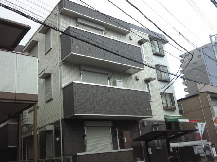 レクサス本町の外観画像