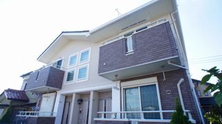 デフィ・エガワの外観画像