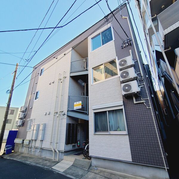 レジェンドの外観画像