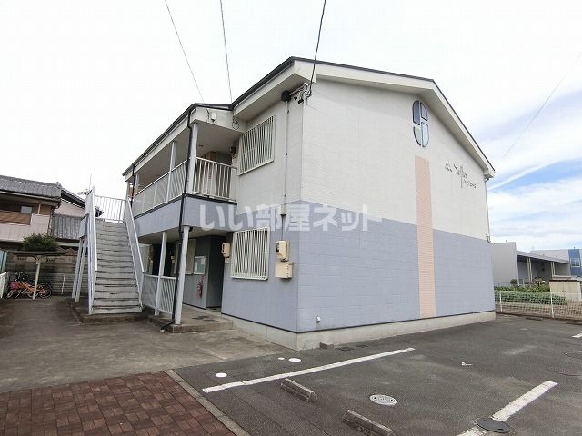 Surplusハイツローズの外観画像