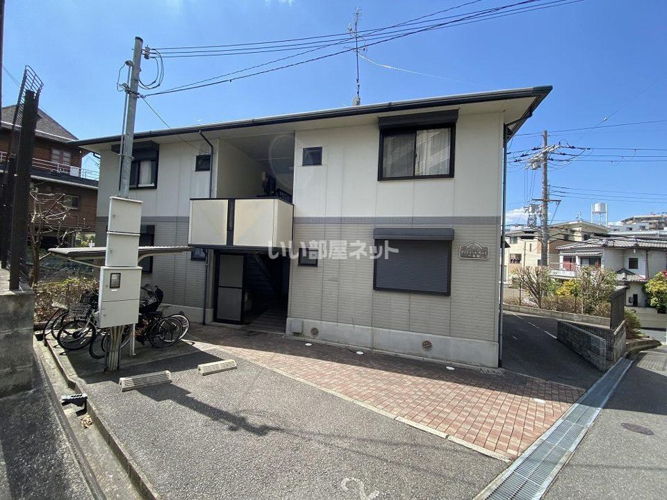 ボンジュール岡山手 1番館の外観画像