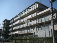 クイーンズパレス春日部の外観画像