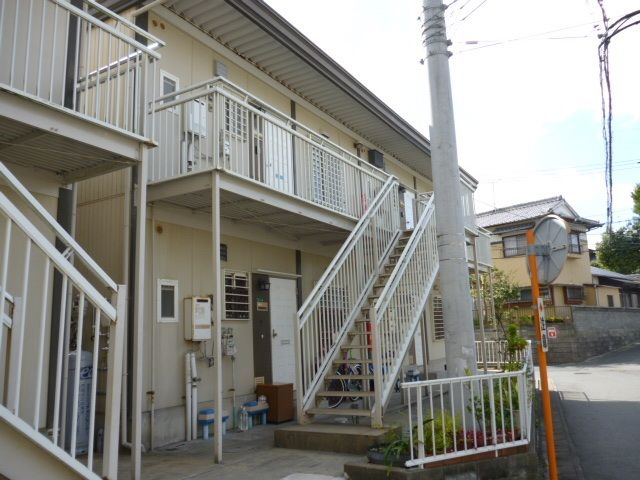 ハイツやまとA棟の外観画像