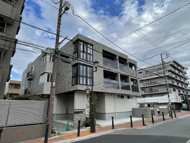 ラ・プルミエールの外観画像
