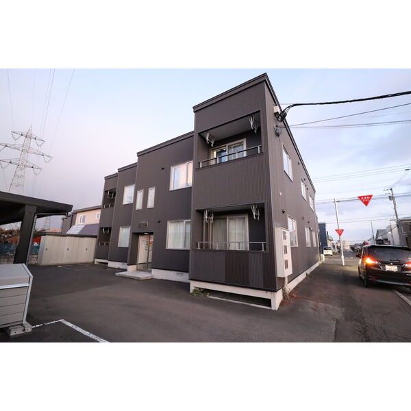 クラージュの外観画像