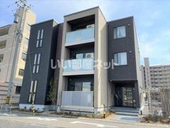 クレスティークの外観画像