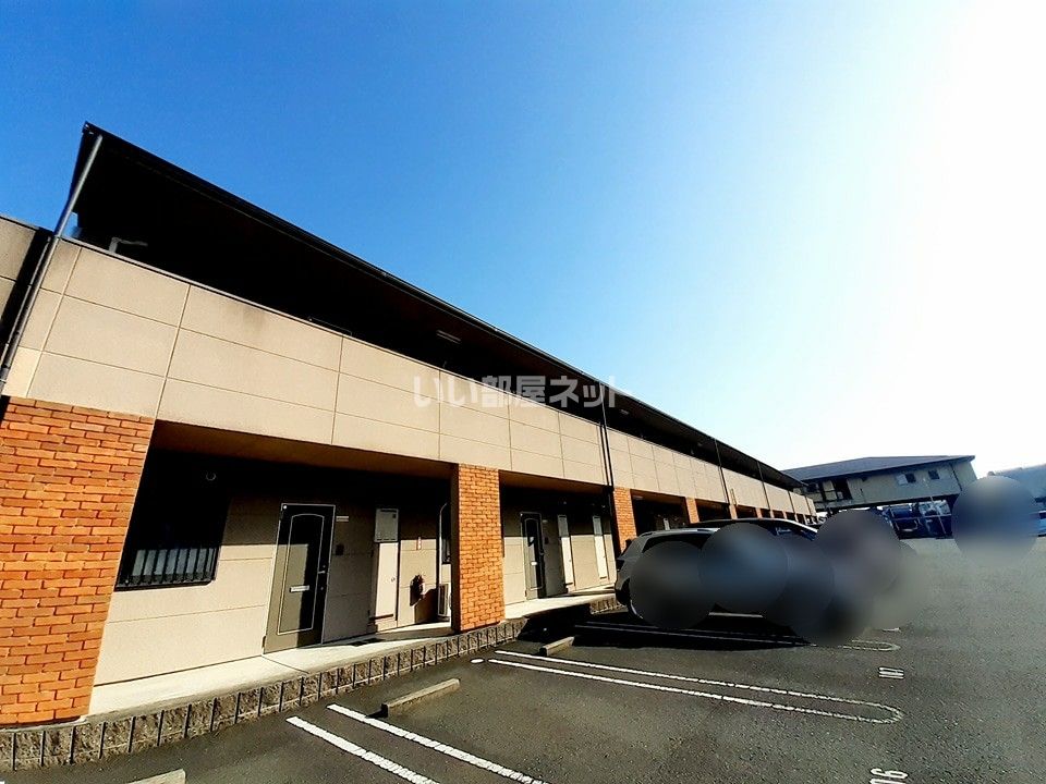 ブロードタウン神野 E棟の外観画像