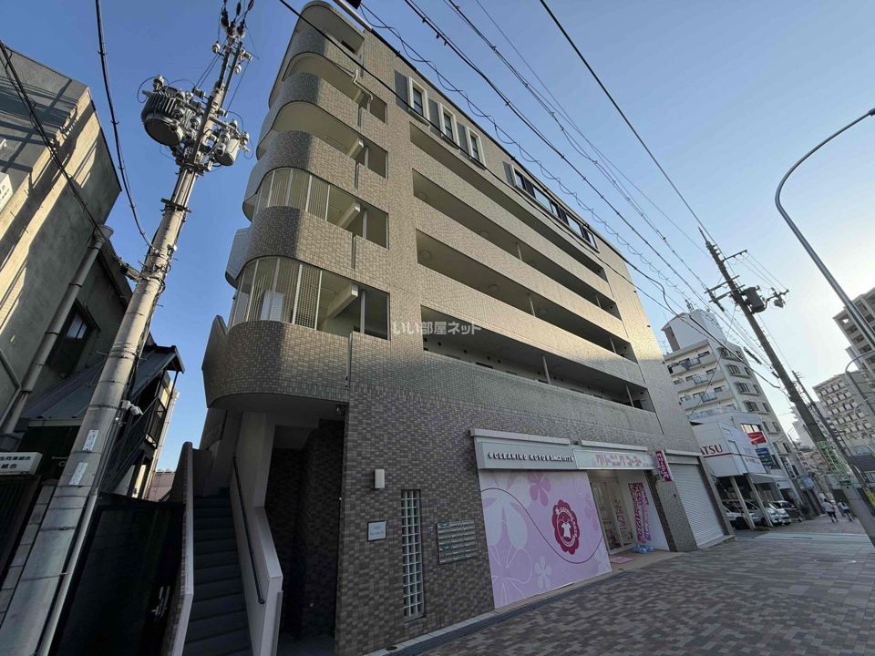 花隈駅より徒歩6分 築20年11ヶ月 6階建の賃貸物件