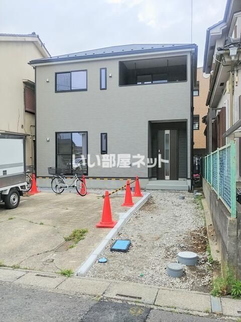 草加市稲荷 戸建ての外観画像