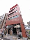 新見ビルの外観