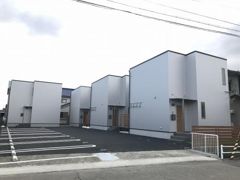 パストラーレ D棟の外観画像