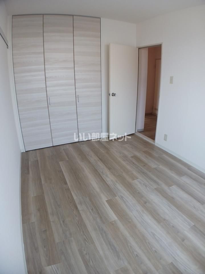 ベッドルーム
