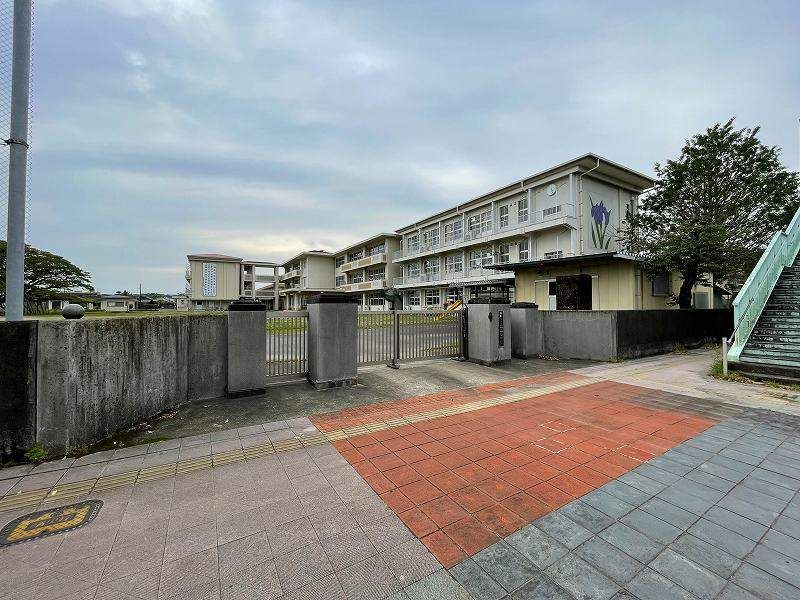 近くに施設あり