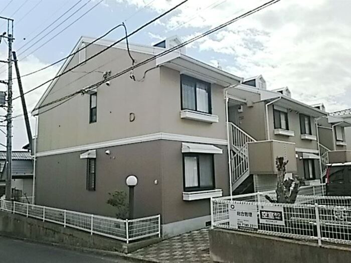 ロイヤルタウン泉 Dの外観画像
