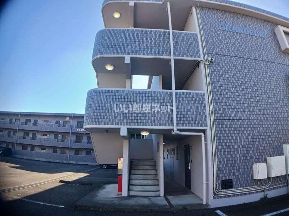 グランドゥールの外観画像