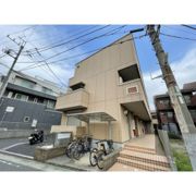 エスティーヌ・ユウの外観画像