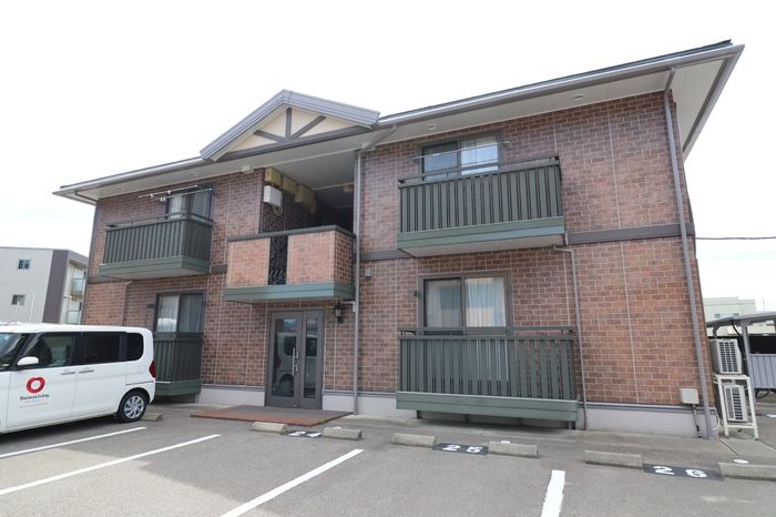 リビングタウン小松弐番館 B棟の外観画像