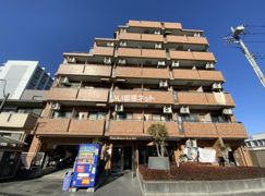 ライオンズマンション河辺第二の外観画像