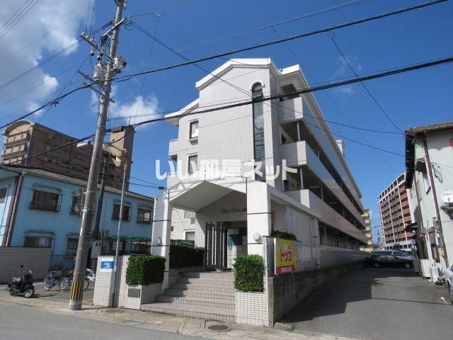 ロイヤルセブンハイツの外観画像