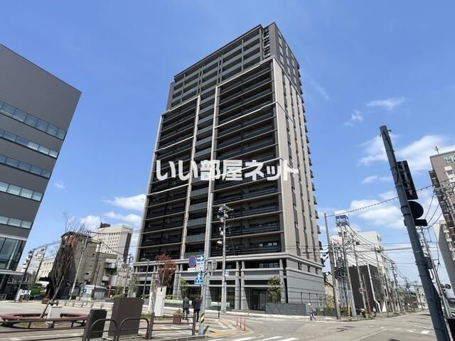 レーベン高岡駅前THE TOWERの外観画像