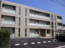 グランデュール橋本の外観