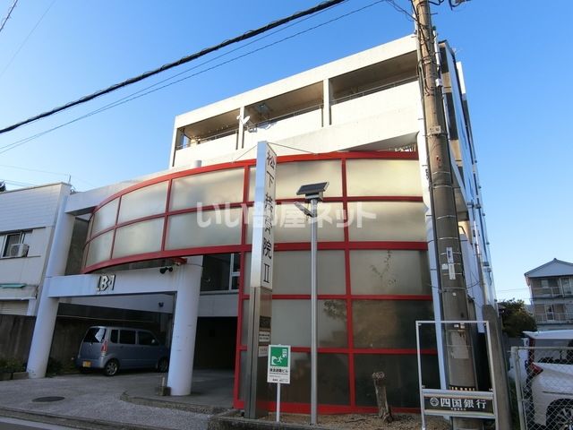 LB-1の外観画像