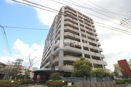 エイルヴィラグランシス駅前中央の外観画像