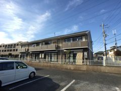 ロイヤルタウン泉 Bの外観画像