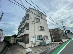 ロイヤルモアあやめ池の外観画像