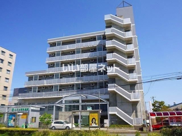 セントラルコート県庁前の外観画像